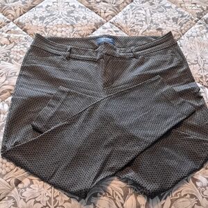 Old Navy Pixie Mid-Rise black and white print Dress Pants Sz12 Regular  Women’s